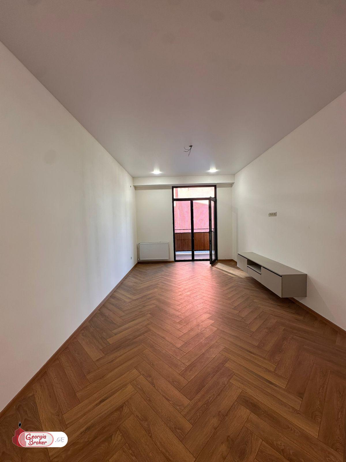 nearly repaired 2-room apartment for sale